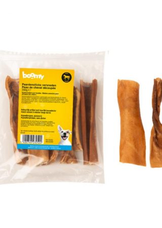 Deze versneden paardensticks zijn heerlijke stukken paardenhuid van 15cm. Een extreem harde snacks voor middelgrote tot grote honden.