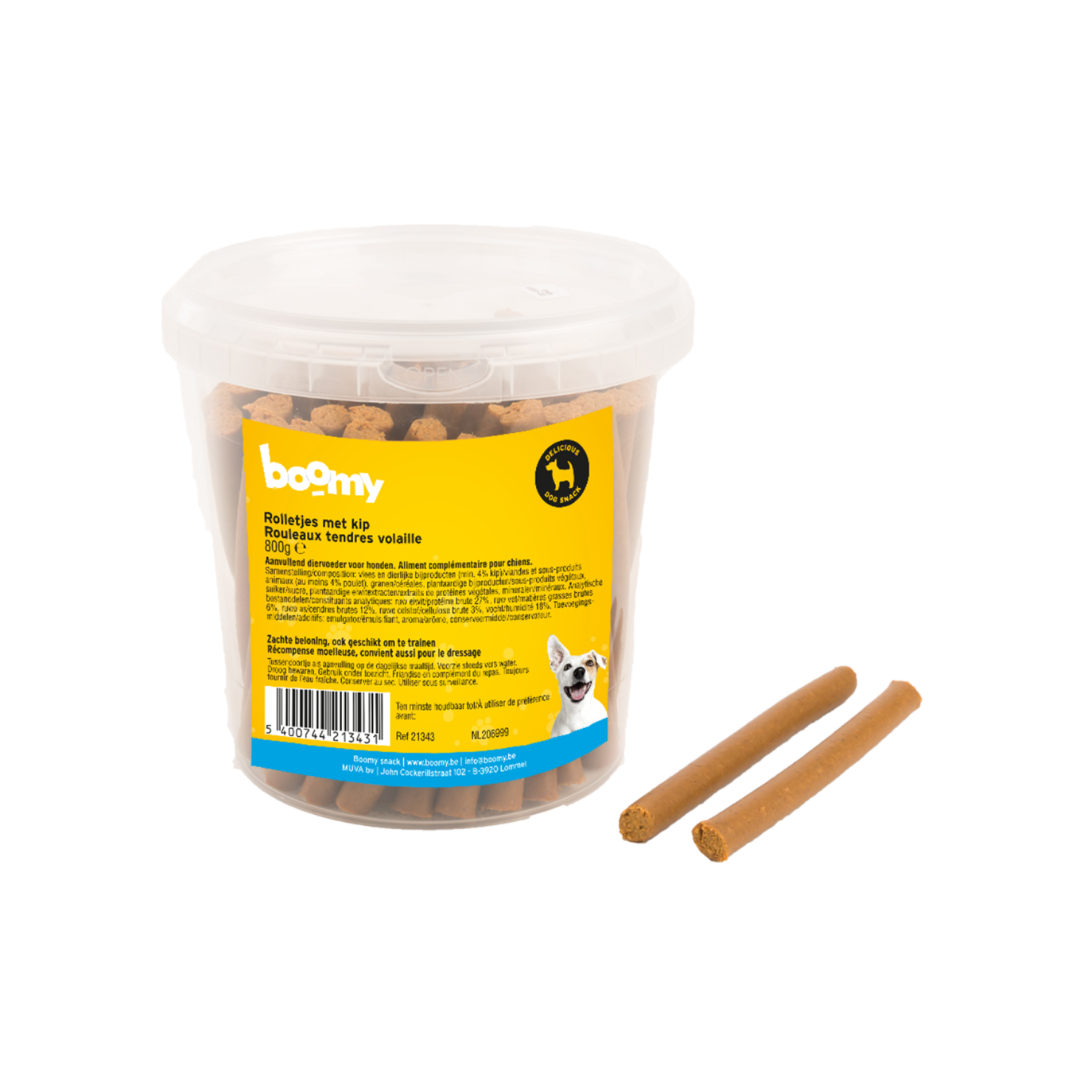 Deze zachte rolletjes van 11cm met kipsmaak zijn de perfecte beloning voor jouw hond. Verpakt in een handige hersluitbare emmer van 800g.
