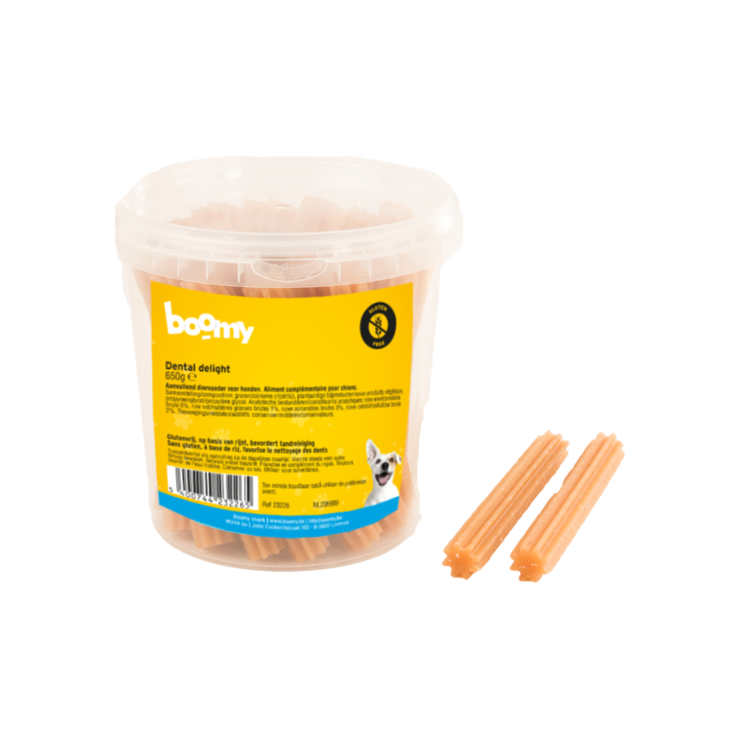 De dental delight sticks zijn heerlijke kauwstaven van 12cm die helpen het gebit van jouw hond te reinigen. Verpakt in handige hersluitbare emmer van 650g.